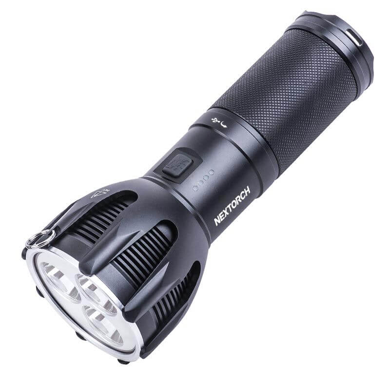 Nextorch Saint Torch 30 V2.0 LED Taschenlampe mit Akkupack LED-Taschenlampe Taschenlampe